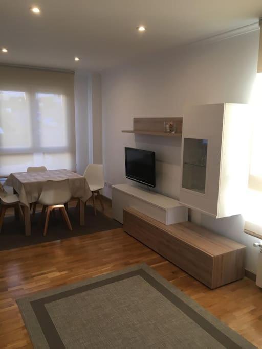 Carmarez Apartment Puerto de Vega Luaran gambar